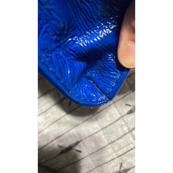 Michael Kors, blue patten leather clutch - Picture 8 of 10